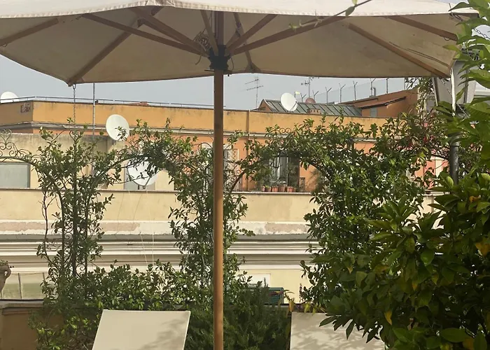 Terrazza Munira Trastevere Affittacamere 4*